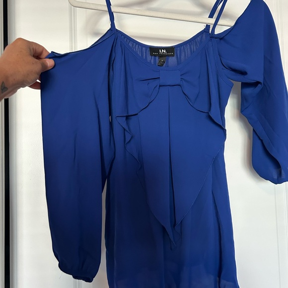 I.N. SAN FRANCISCO • Blue/Cobalt Women’s Blouse • Medium • - Picture 5 of 7